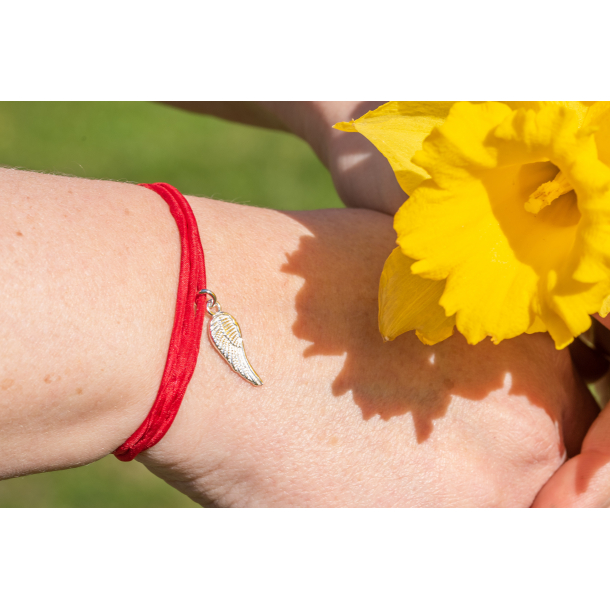 Silk Wing Bracelet single
