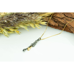 The Obsidian Reed &amp; Golden Droplet