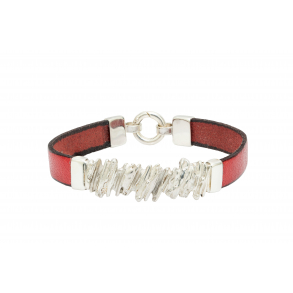The Crimson Straw - Bracelet with Red Leatherband. 